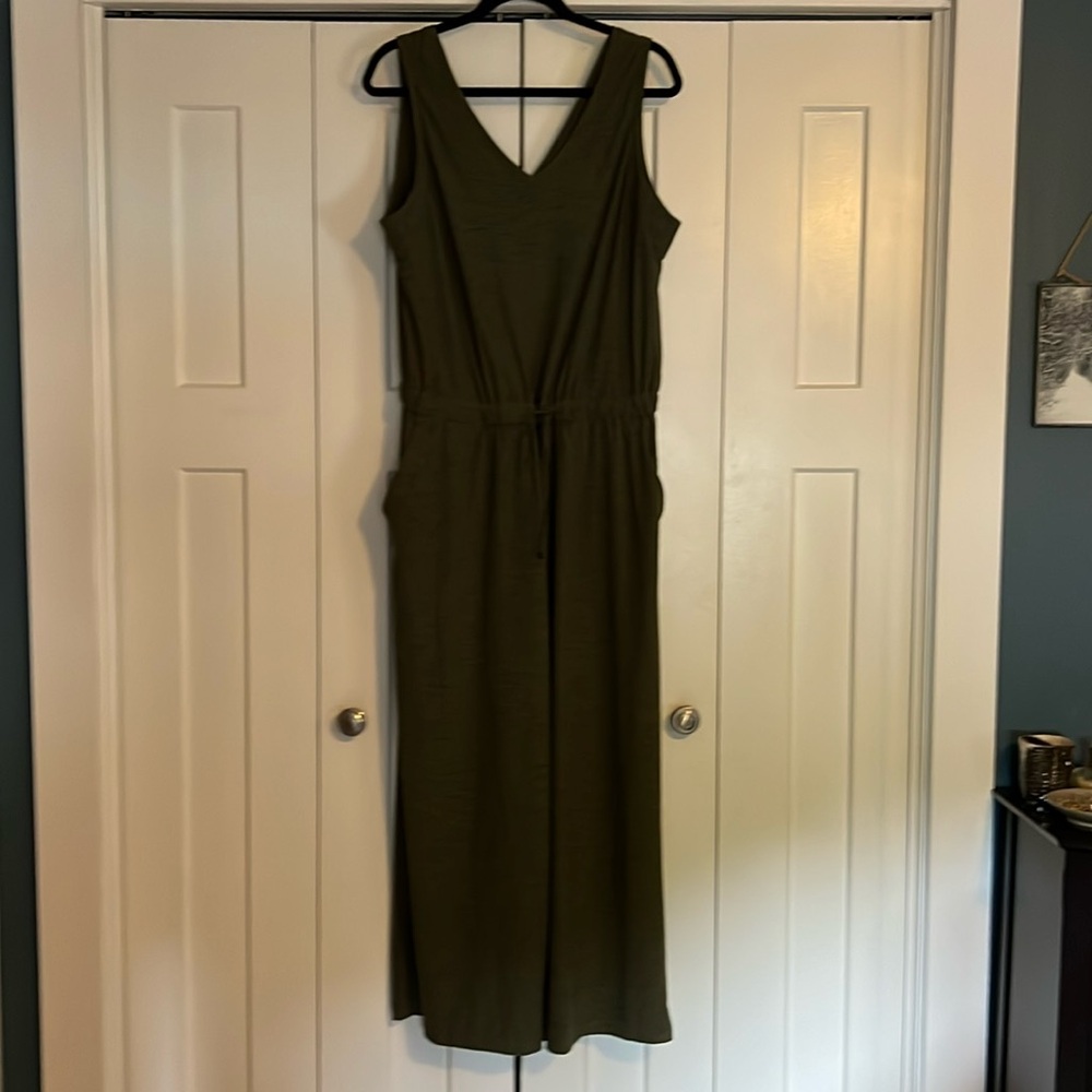 Sleeveless olive green jumpsuit